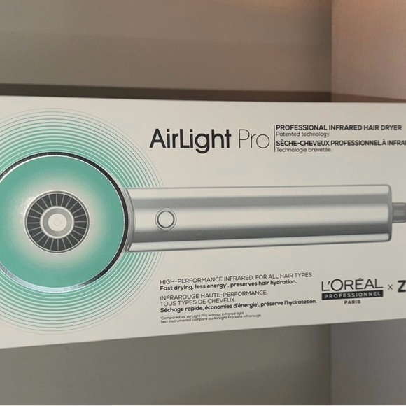 L'Oreal Other - L'Oreal AirLight Pro Hair Dryer in Silver and Green
